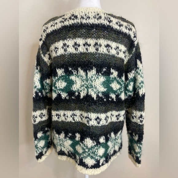 Vintage Gap Hand Knit Mohair Alpaca Blend Cozy Snowflake Fair Aisle Sweater M - Picture 3 of 10